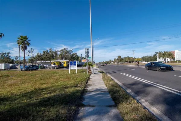 $275,000 | 10007 South 41st Highway, Gibsonton, FL 33534