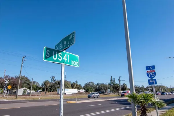 $275,000 | 10007 South 41st Highway, Gibsonton, FL 33534