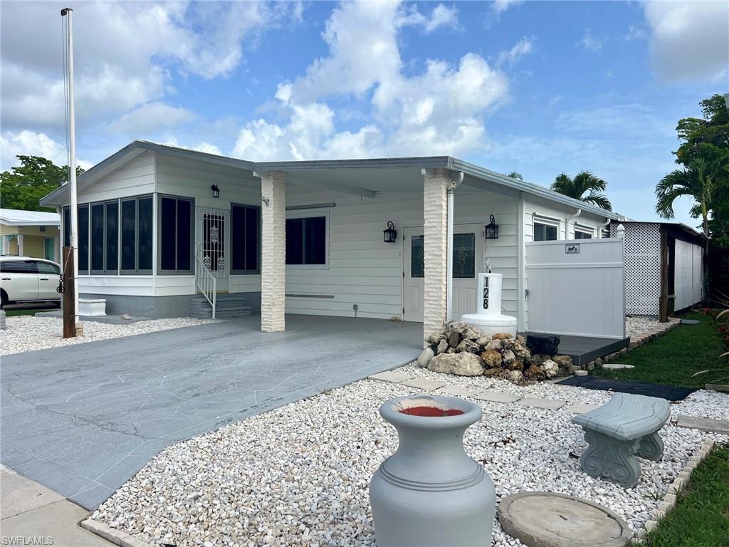 128 Mediterranean Way, Unit 128 Naples, FL 34104 - Photo 4 of 41 Gallery Image 4