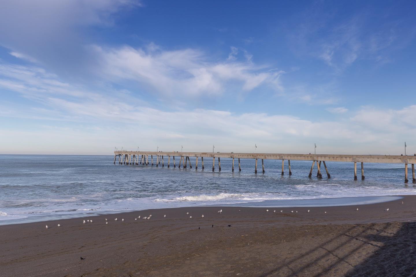 263 Clarendon Road Pacifica, CA 94044 - Photo 32 of 36 a view of ocean with city view