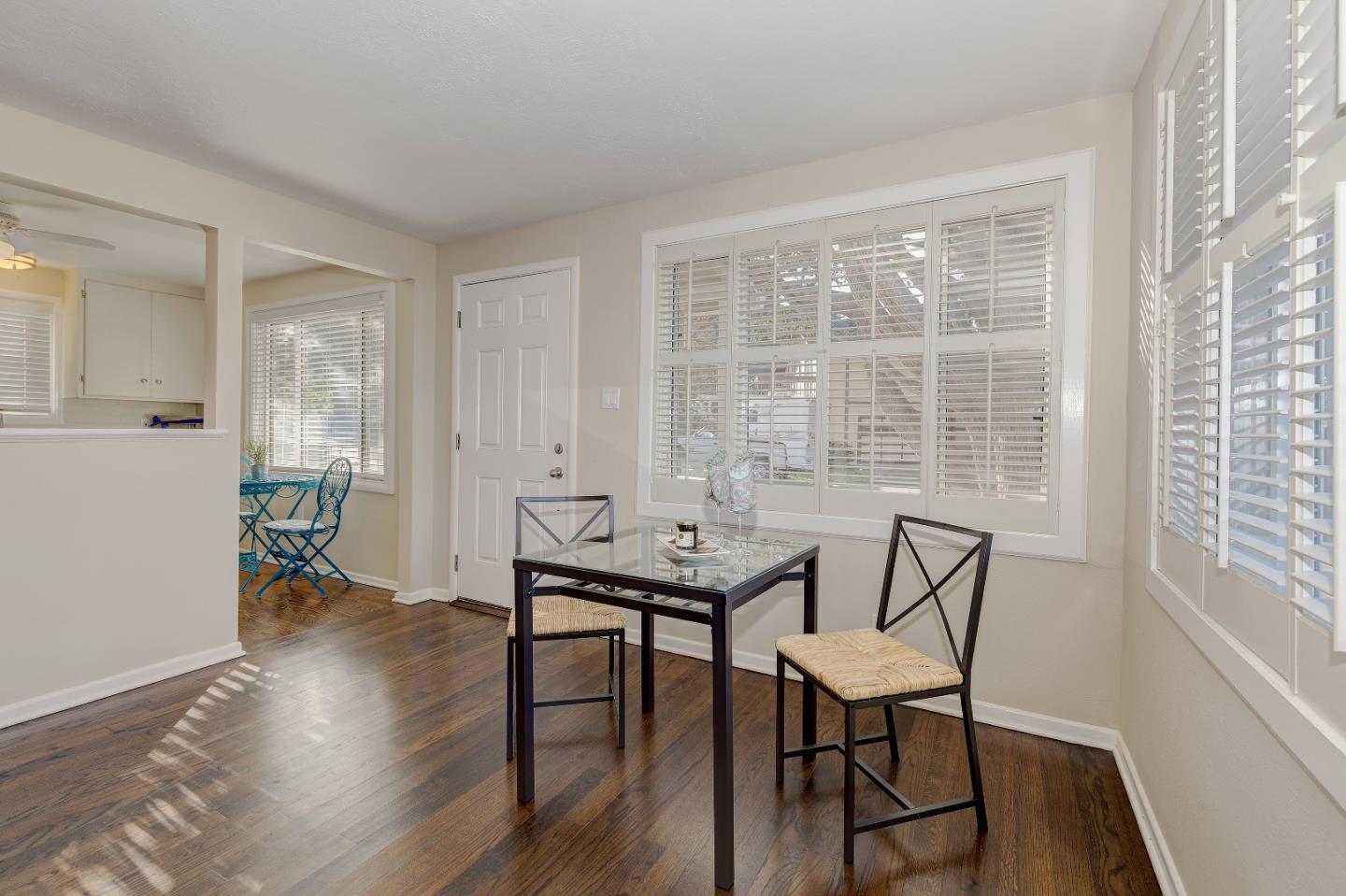 263 Clarendon Road Pacifica, CA 94044 - Photo 5 of 36