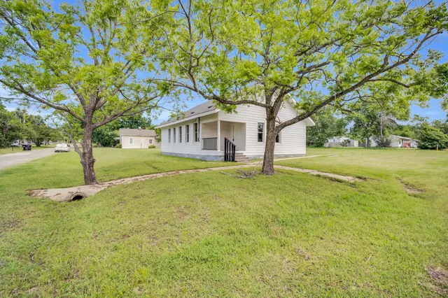 $162,000 | 601 South S 7th Avenue, Teague, TX 75860