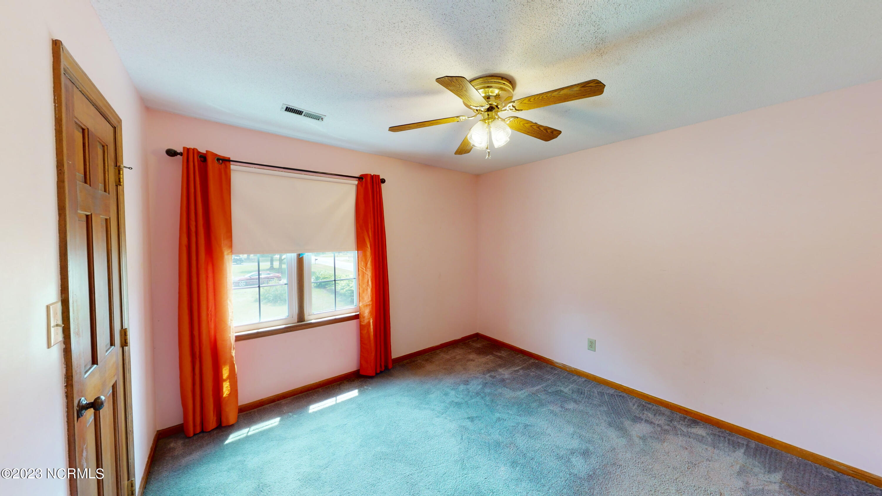 4058 Barber Mill Road Clayton, NC 27520 - Photo 34 of 42 4058 Barber Mill Rd Bedroom 3