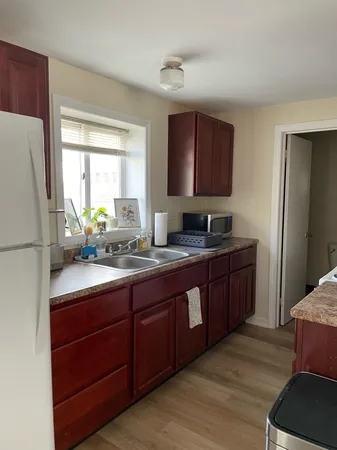 $1,995 | 168 Fleet Street, Unit C, Portsmouth, NH 03801