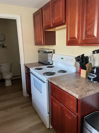 $1,995 | 168 Fleet Street, Unit C, Portsmouth, NH 03801