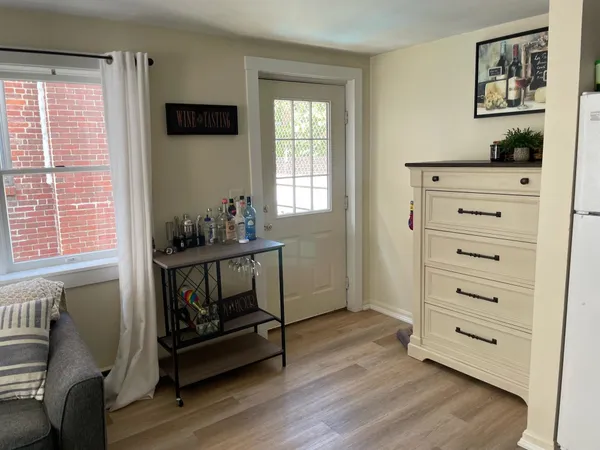 $1,995 | 168 Fleet Street, Unit C, Portsmouth, NH 03801