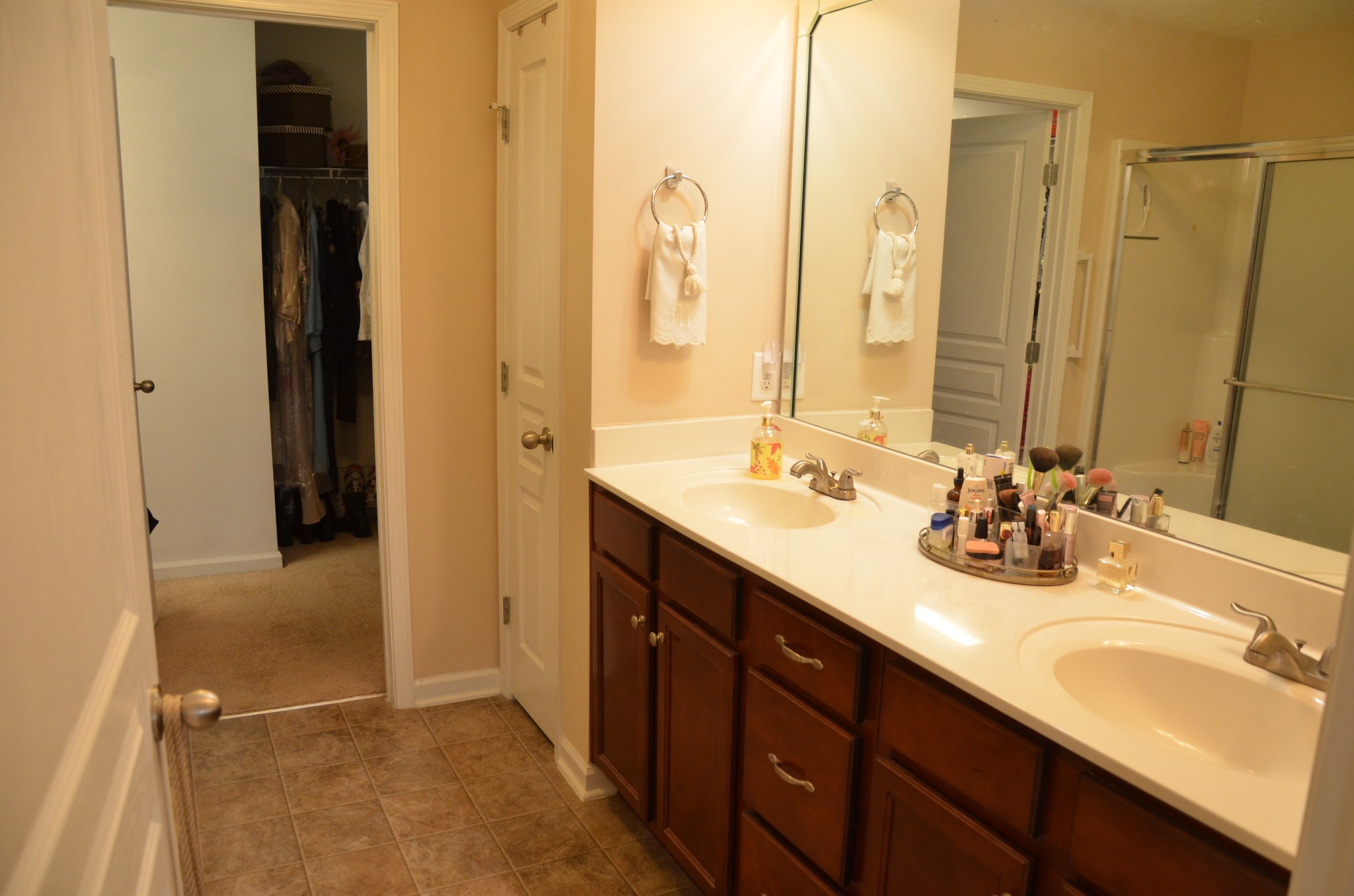 167 Speedwell Lane Lebanon, TN 37087 - Photo 13 of 21 a bathroom with a double vanity sink and mirror