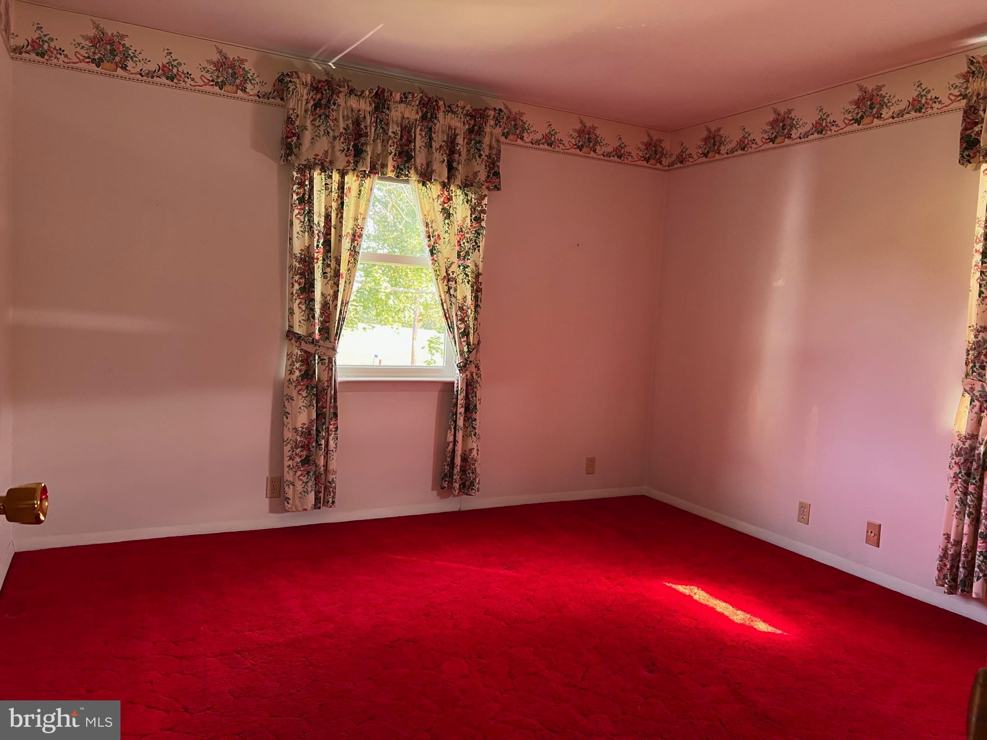 15009 Falling Waters Road Williamsport, MD 21795 - Photo 8 of 16 an empty room with a window