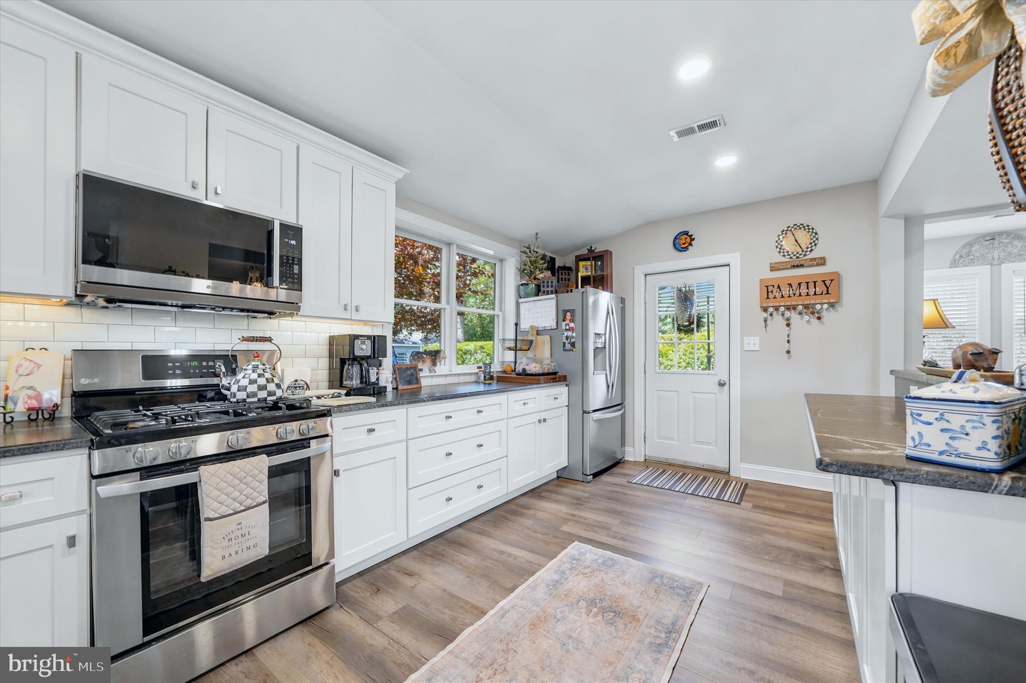 504 Harvey Road Claymont, DE 19703 - Photo 22 of 56 Kitchen