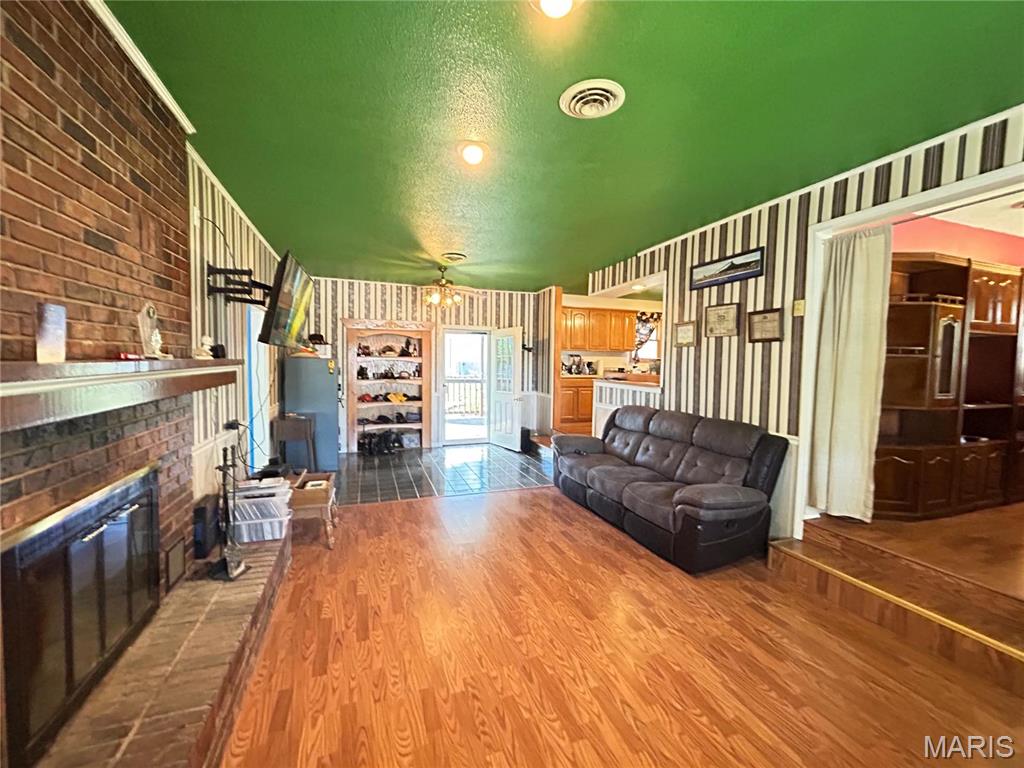 120 Beth Street Licking, MO 65542 - Photo 13 of 54