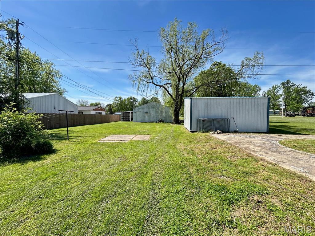 120 Beth Street Licking, MO 65542 - Photo 38 of 54