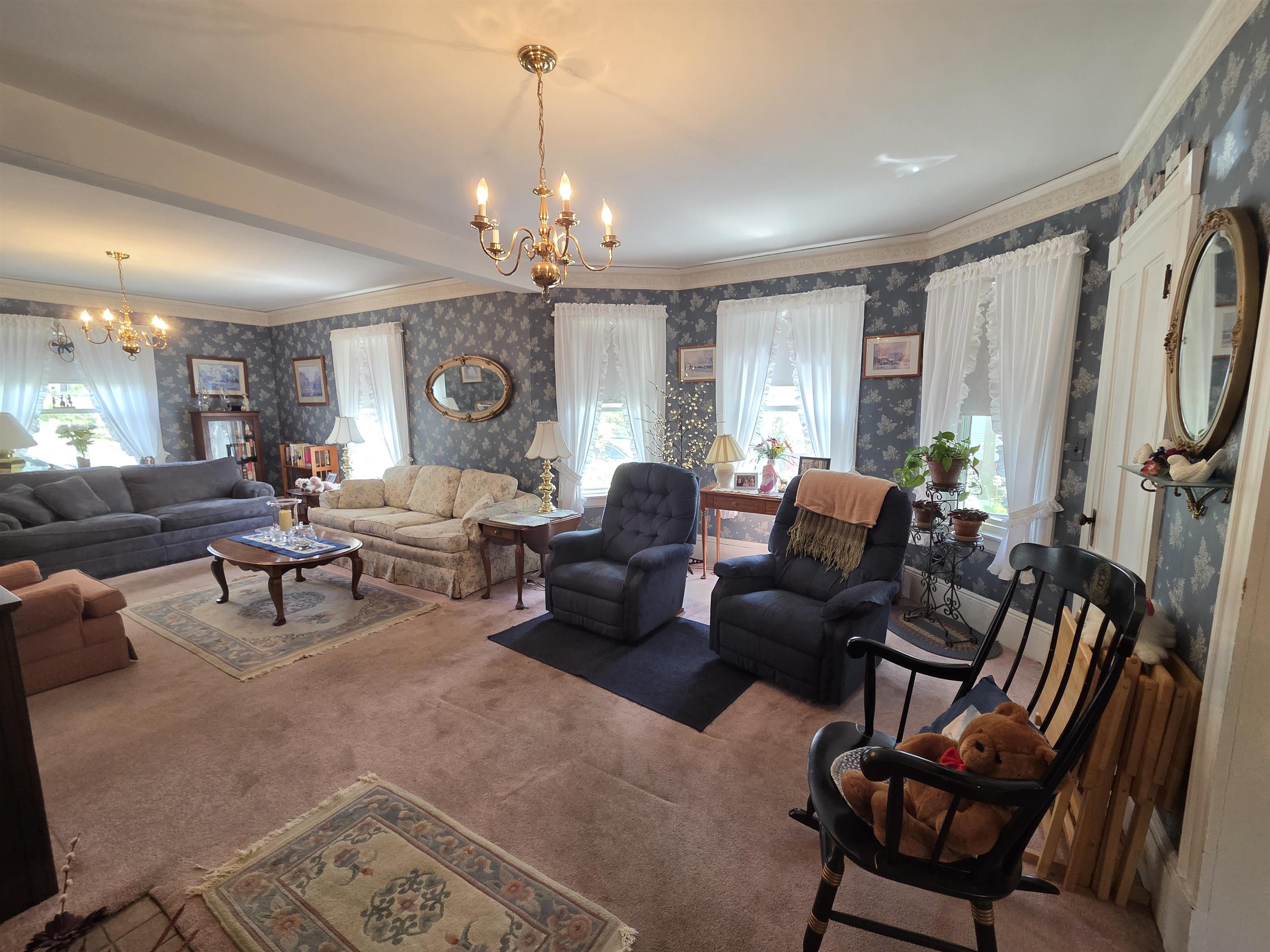 27 Crafts Avenue Lebanon, NH 03784 - Photo 10 of 32