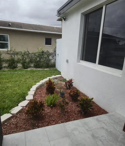 $2,800 | 4425 Southwest 21st Street, Unit 1, West Park, FL 33023