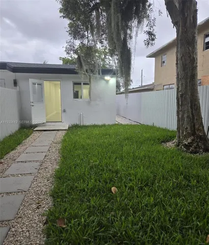$2,800 | 4425 Southwest 21st Street, Unit 1, West Park, FL 33023