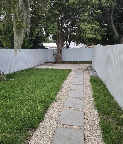 $2,800 | 4425 Southwest 21st Street, Unit 1, West Park, FL 33023