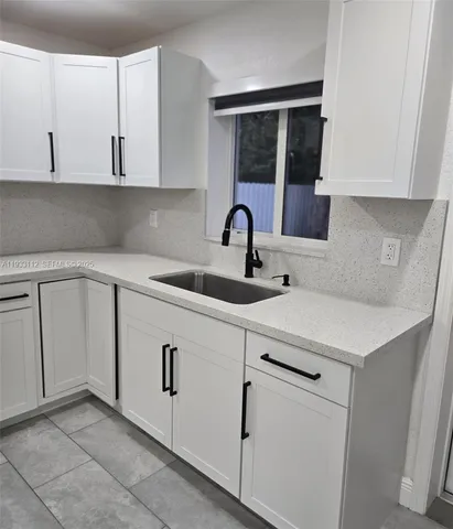 $2,800 | 4425 Southwest 21st Street, Unit 1, West Park, FL 33023