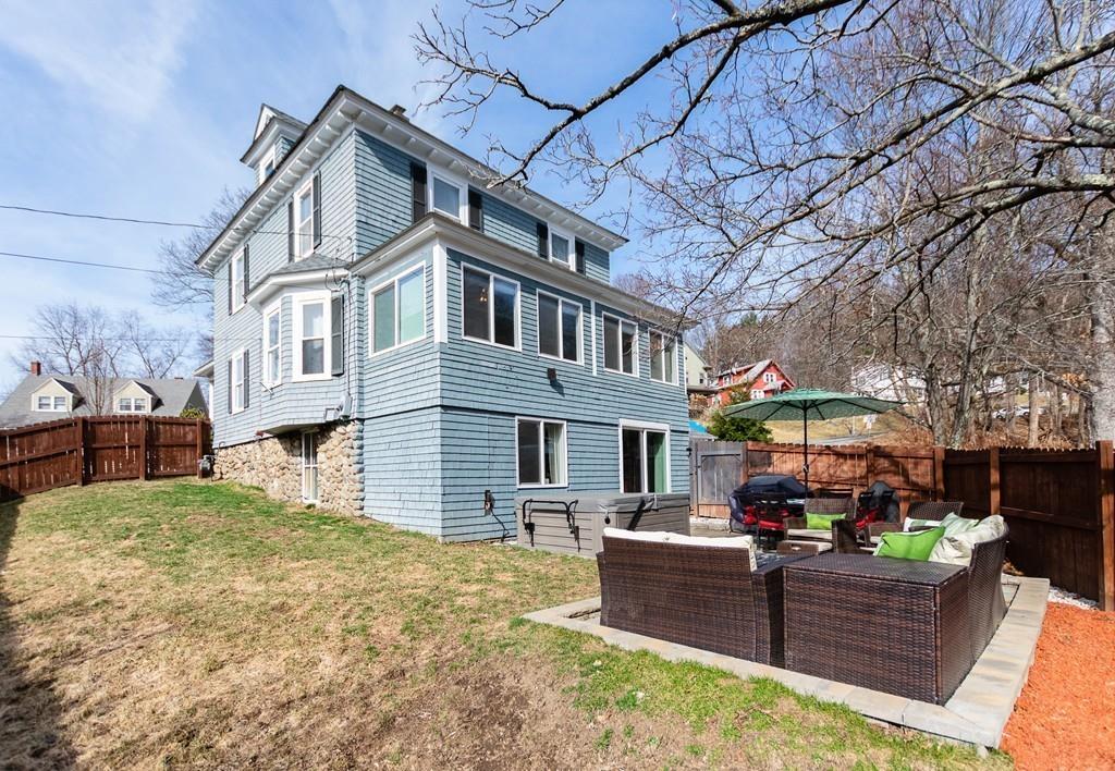 10 Chesterfield Road Worcester, MA 01602 - Photo 5 of 41 Gallery Image 5