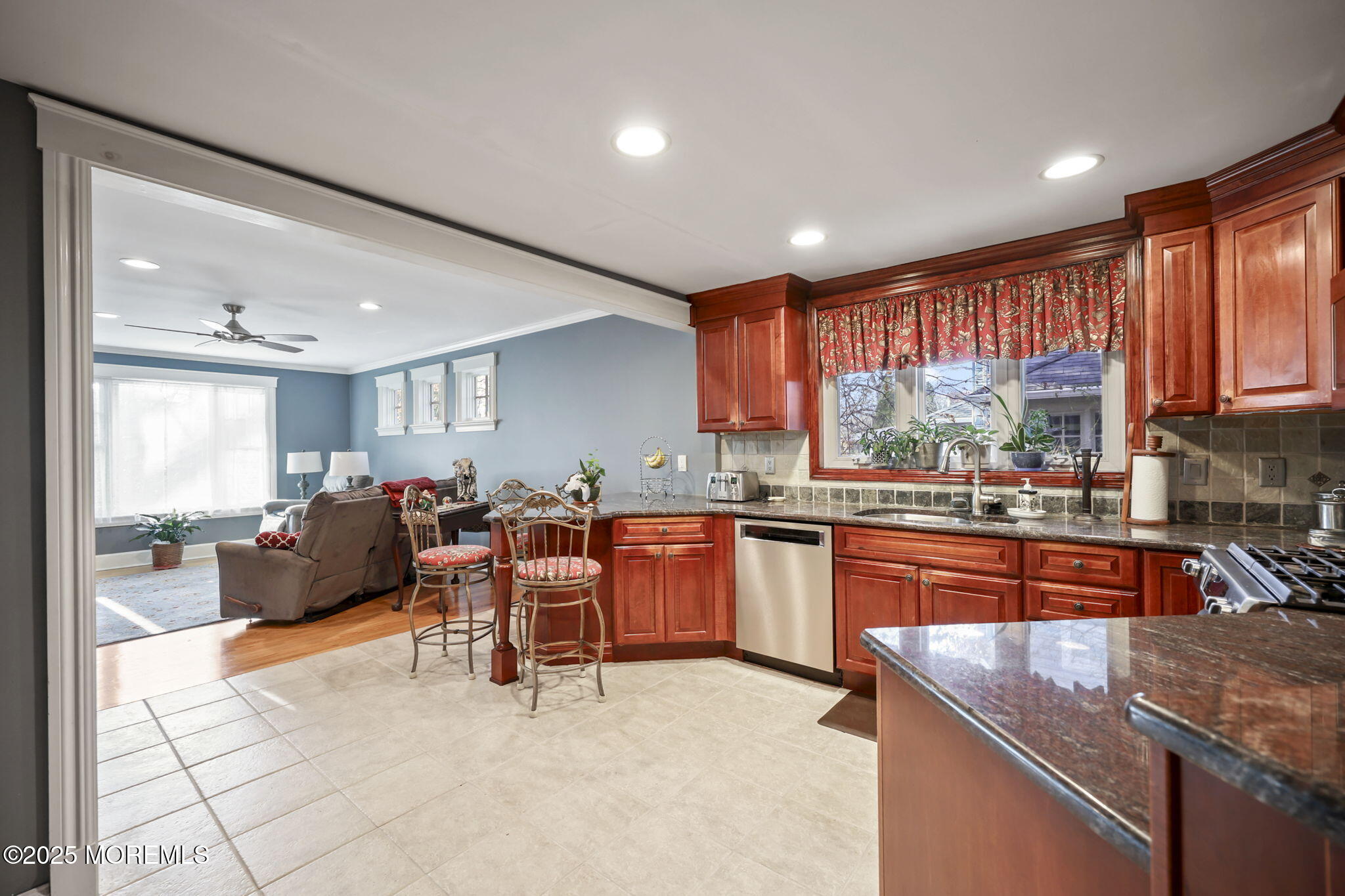 19 Berkeley Place Cranford, NJ 07016 - Photo 17 of 50 26-web-or-mls-LPM_6721