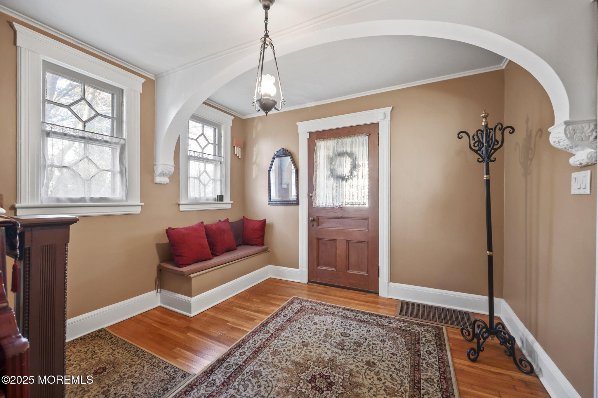 19 Berkeley Place Cranford, NJ 07016 - Photo 6 of 50 15-web-or-mls-LPM_6657