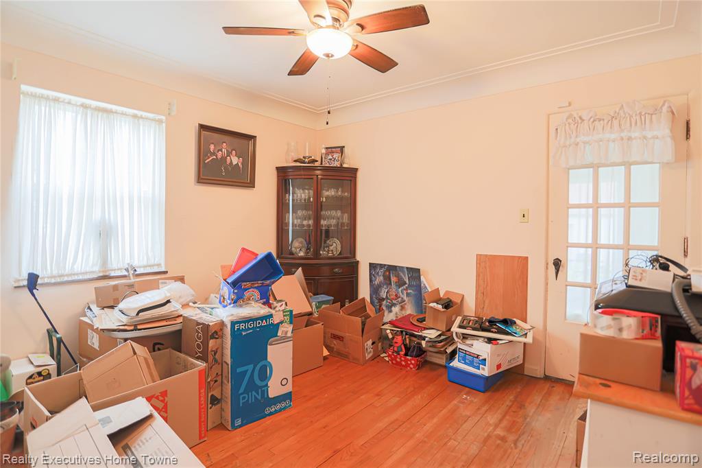 22757 Rausch Avenue Eastpointe, MI 48021 - Photo 15 of 27