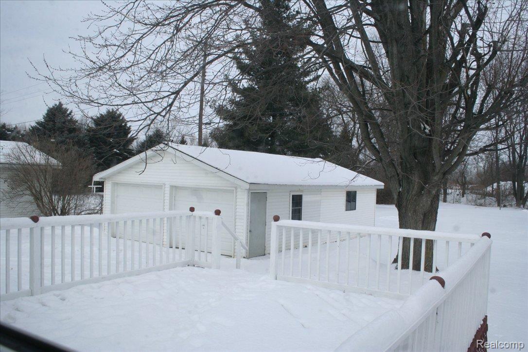 6098 West Marlette Road Marlette, MI 48453 - Photo 6 of 8 6098 E Marlette Garage and Deck