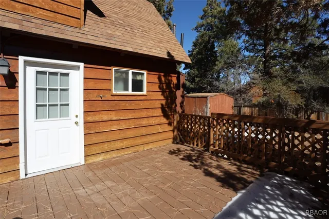 $325,000 | 631 Los Angeles Avenue, Sugarloaf, CA 92386