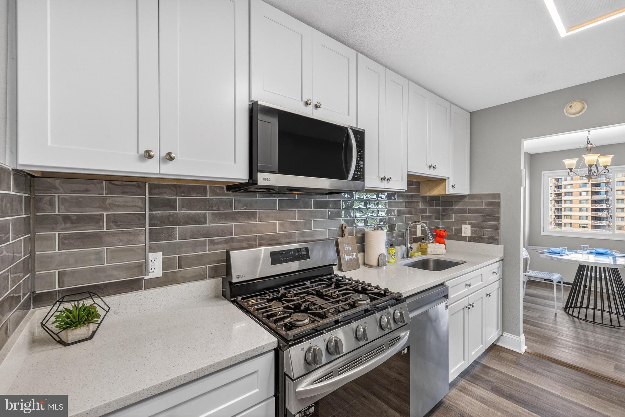 1121 University Boulevard West, Unit 912B Silver Spring, MD 20902 - Photo 5 of 29 NEW Cabinets