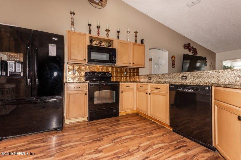 10228 Rising Mist Lane Jacksonville, FL 32221 - Photo 15 of 31 Overlooking Great Room
