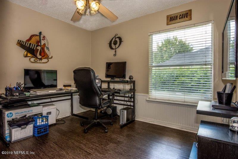 10228 Rising Mist Lane Jacksonville, FL 32221 - Photo 22 of 31 Bedroom 3