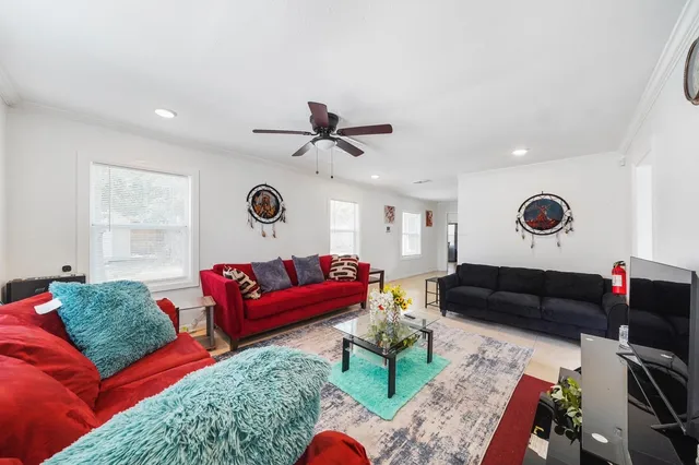 $1,600 | 8041 Howard Drive, Unit 1, Houston, TX 77017