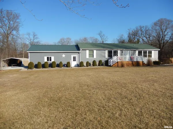 $150,000 | 404 North Hun Street, Colchester, IL 62326