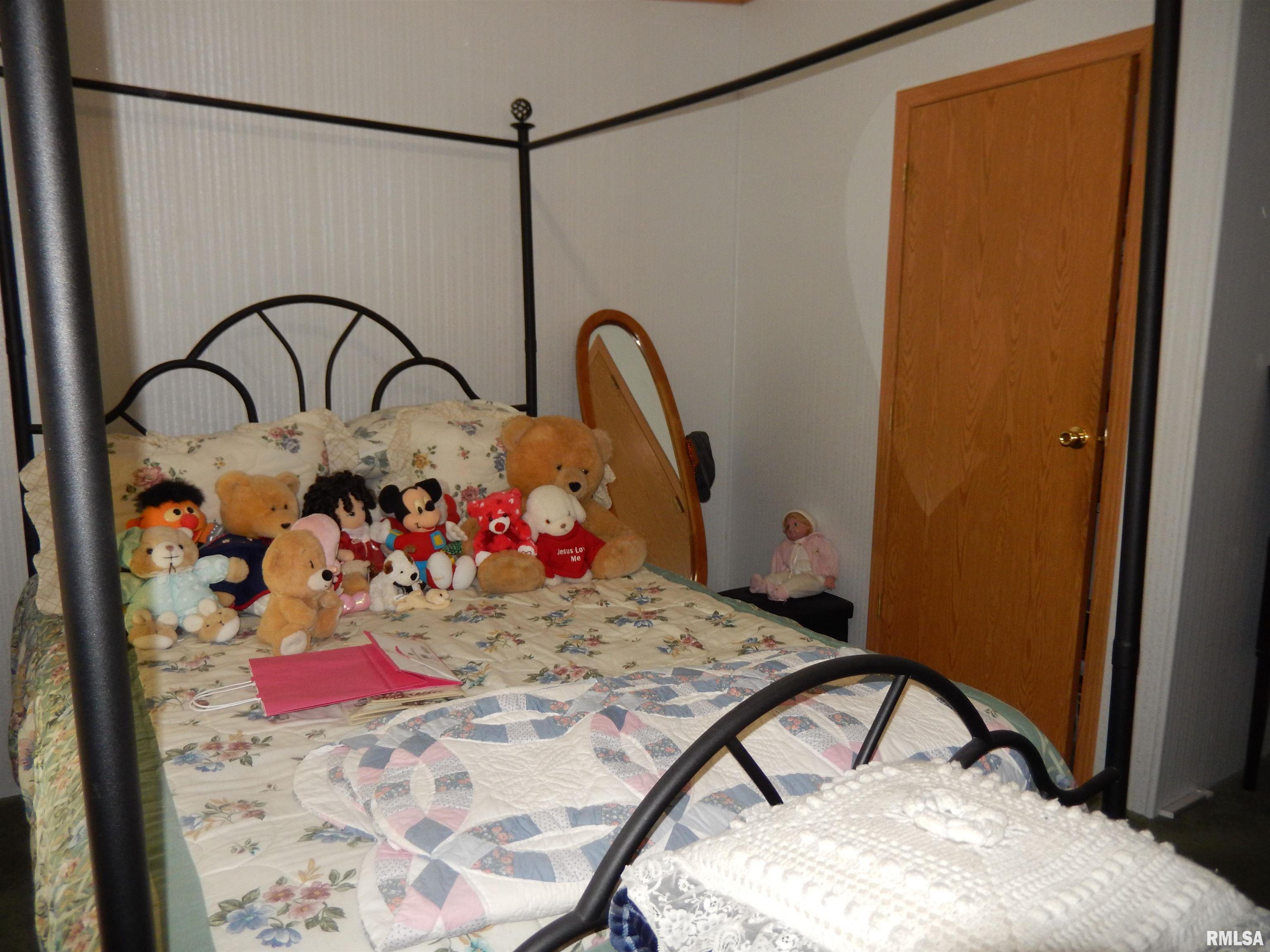 404 North Hun Street Colchester, IL 62326 - Photo 26 of 49