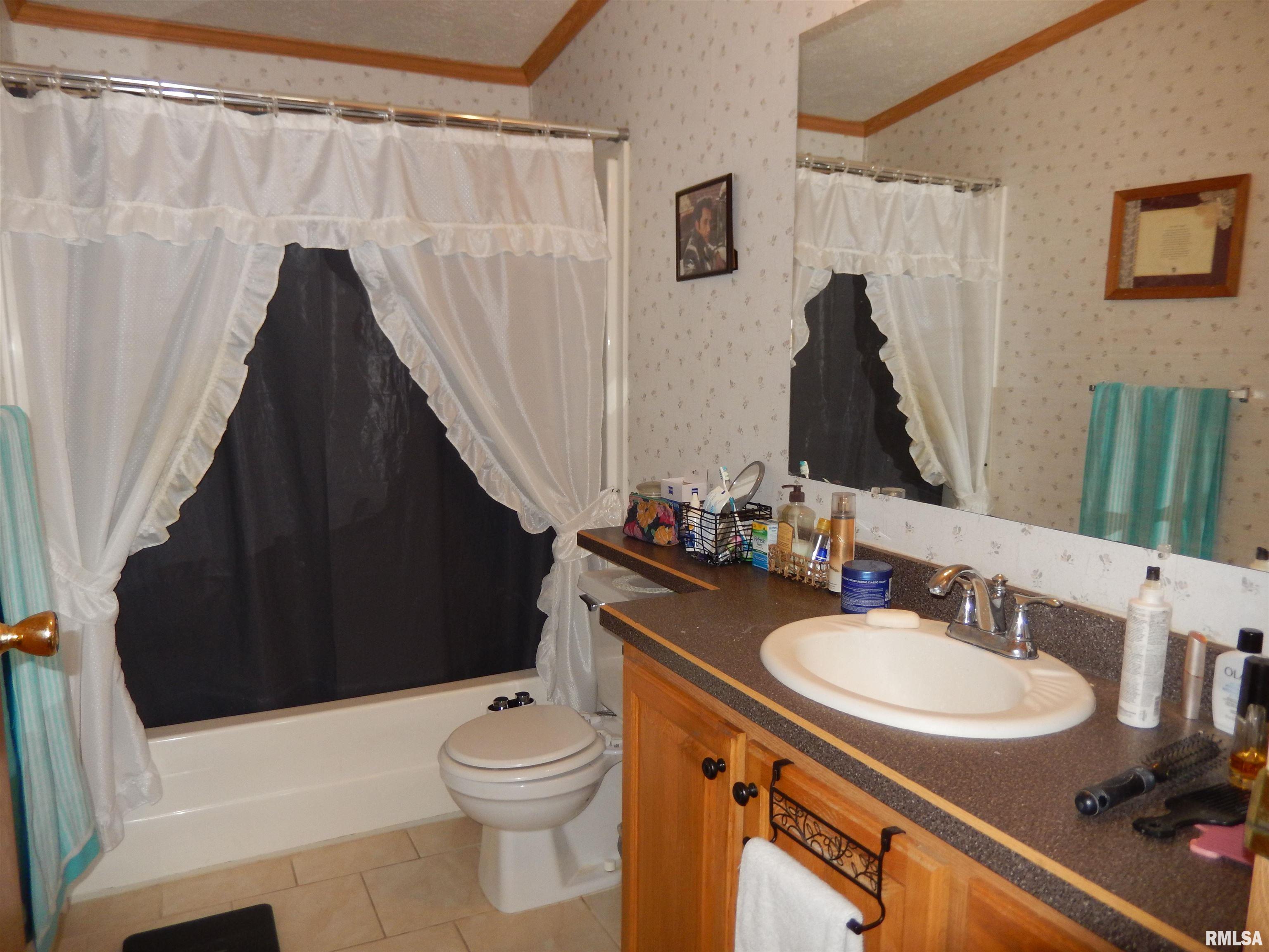 404 North Hun Street Colchester, IL 62326 - Photo 30 of 49
