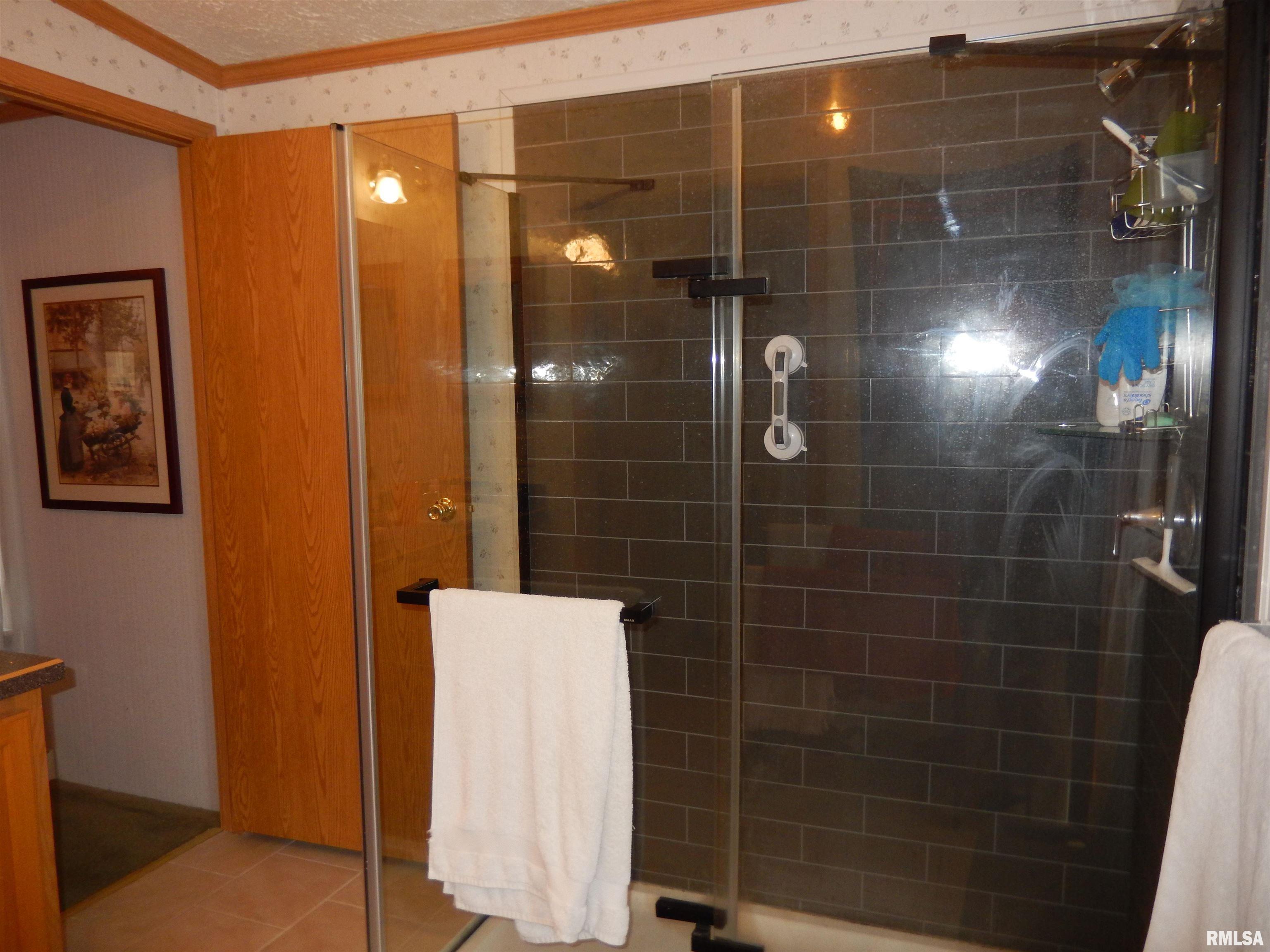 404 North Hun Street Colchester, IL 62326 - Photo 31 of 49