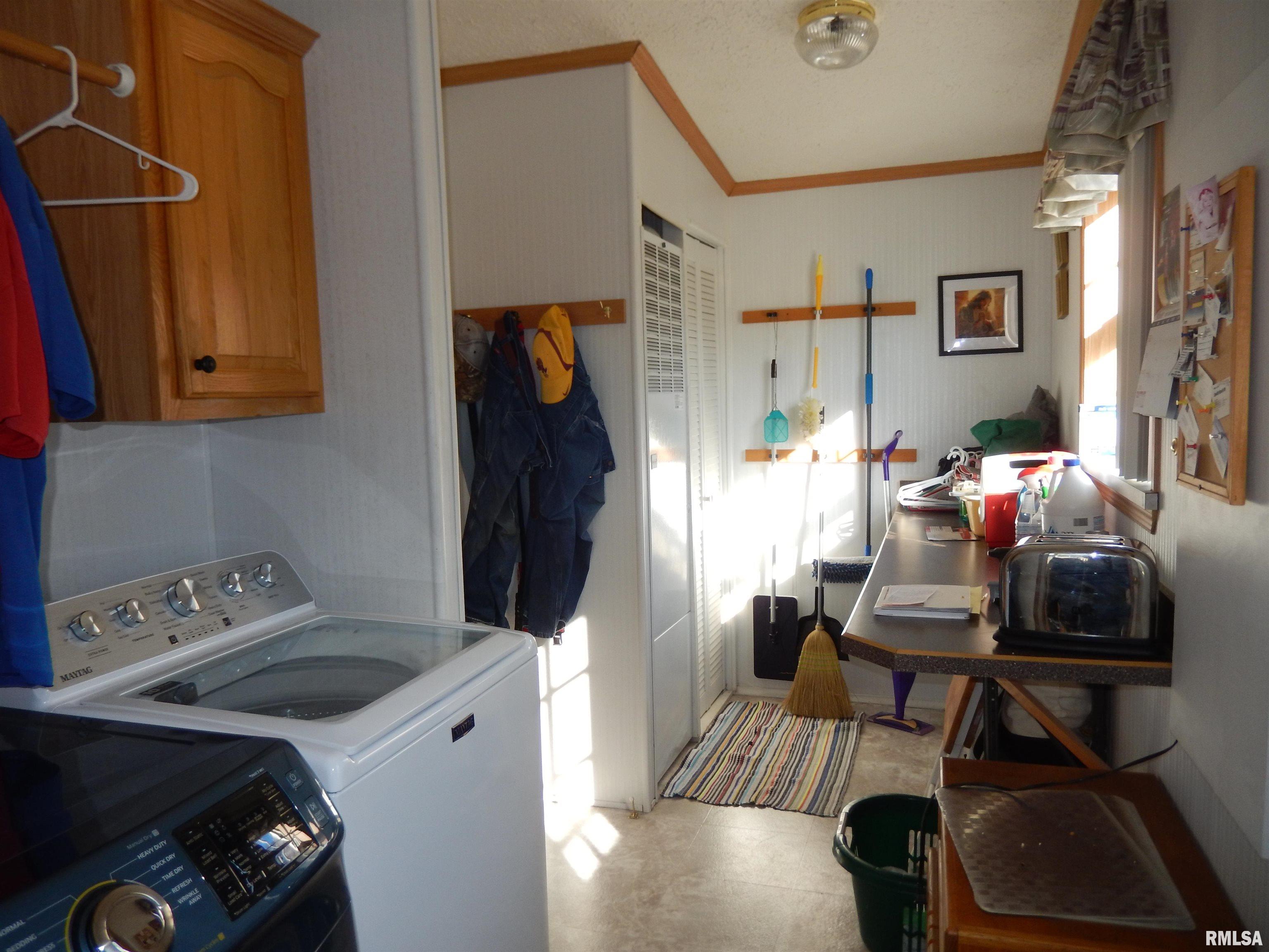 404 North Hun Street Colchester, IL 62326 - Photo 33 of 49