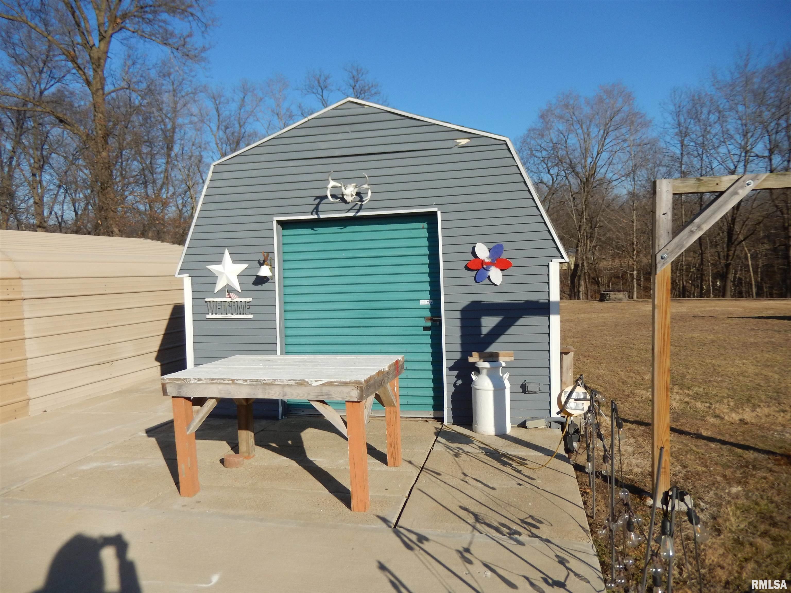 404 North Hun Street Colchester, IL 62326 - Photo 41 of 49