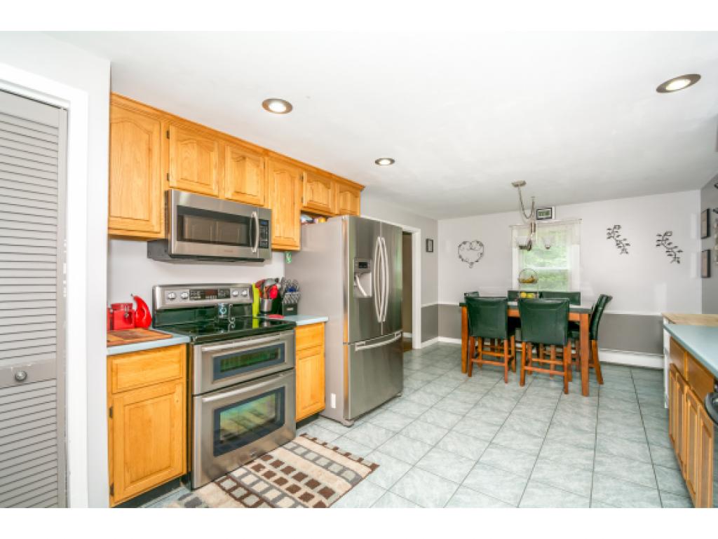 75 Hovey Road Londonderry, NH 03053 - Photo 17 of 24