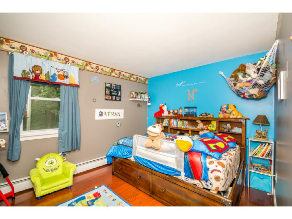 75 Hovey Road Londonderry, NH 03053 - Photo 19 of 24