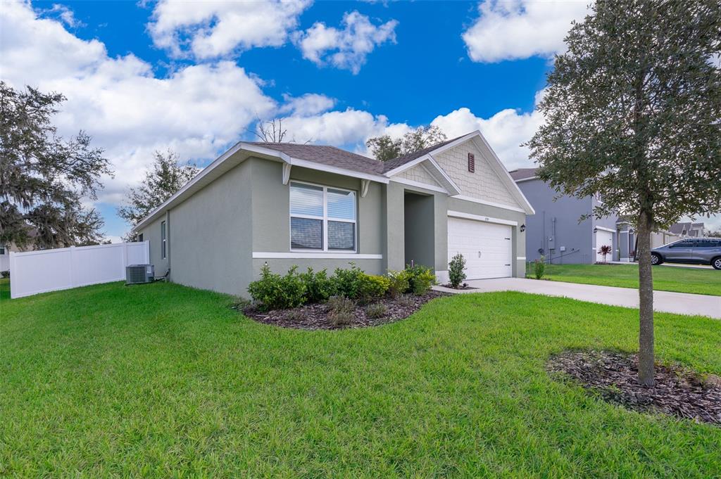 3759 Rory Oak Circle Apopka, FL 32703 - Photo 2 of 30