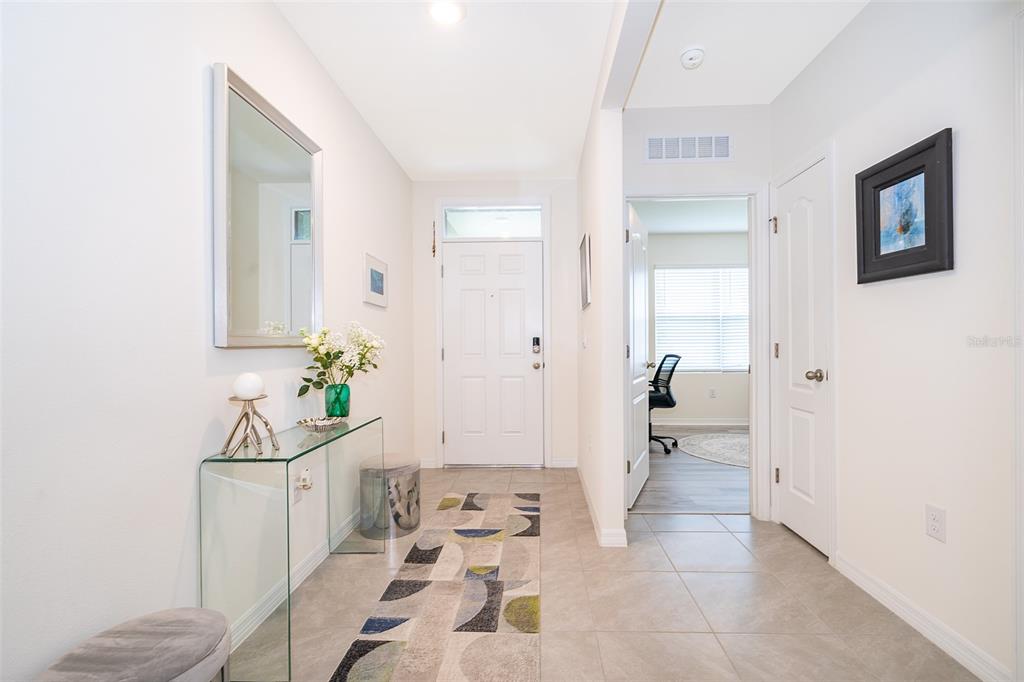 3759 Rory Oak Circle Apopka, FL 32703 - Photo 5 of 30