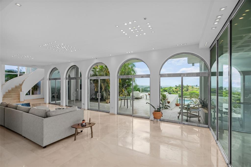 7 La Roca Street Guaynabo, PR 00965 - Photo 5 of 28 Gallery Image 5