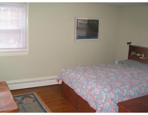 124 Londonderry Road Framingham, MA 01701 - Photo 5 of 10 Gallery Image 5