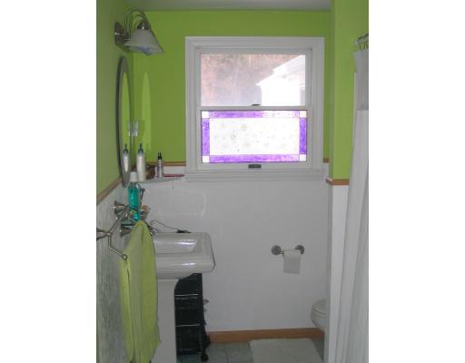 124 Londonderry Road Framingham, MA 01701 - Photo 9 of 10 Gallery Image 9