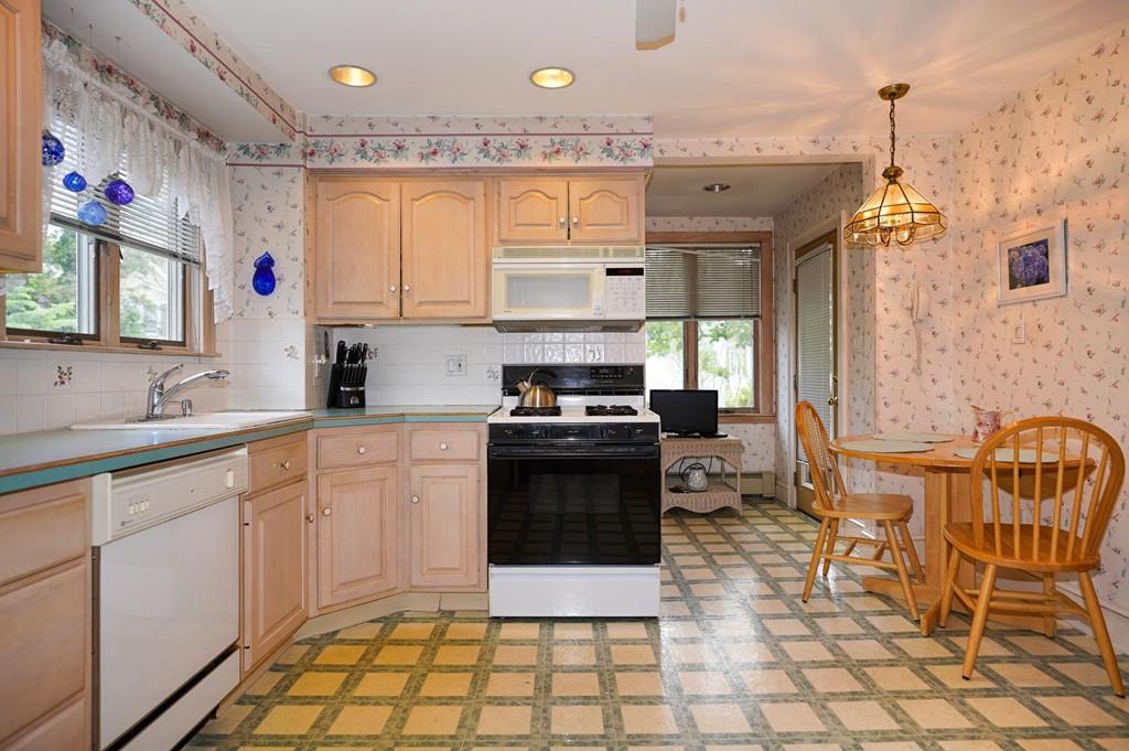 74 Fountain Road Arlington, MA 02476 - Photo 9 of 23 Gallery Image 9