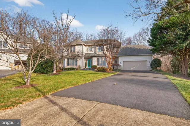 $1,350,000 | 11300 Water Pointe Circle, Reston, VA 20194