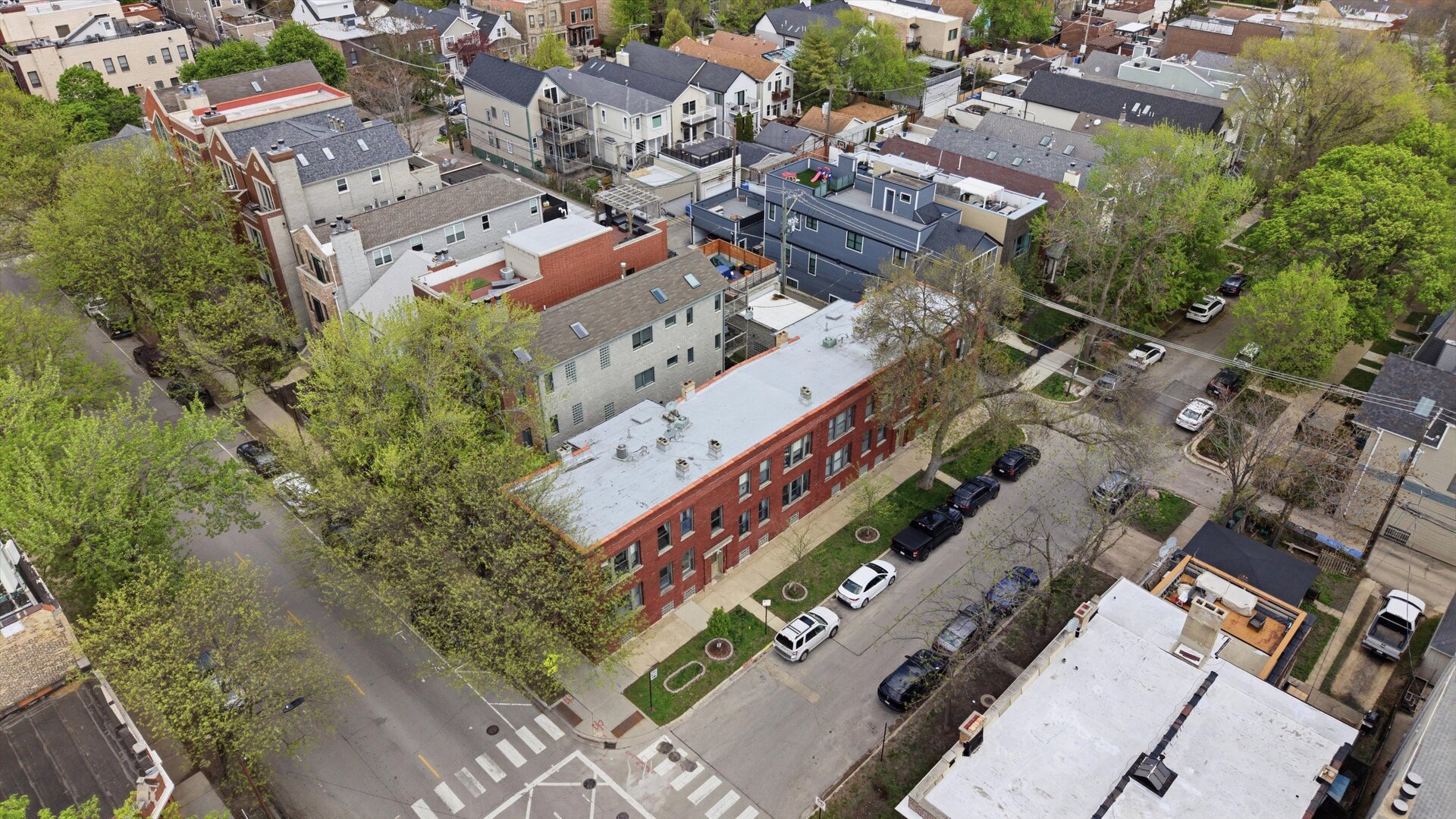 1958 West George Street, Unit 1 Chicago, IL 60657 - Photo 23 of 30 an aerial view of a city