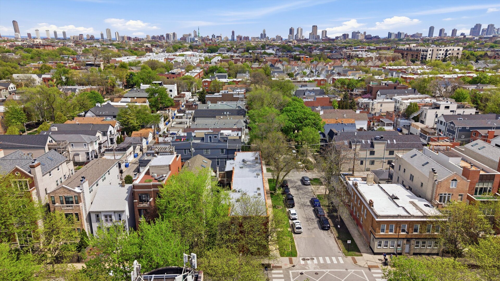 1958 West George Street, Unit 1 Chicago, IL 60657 - Photo 27 of 30 an aerial view of multiple house