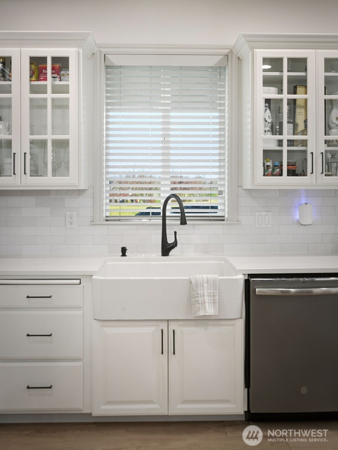 9503 Occidental Road Yakima, WA 98903 - Photo 11 of 40