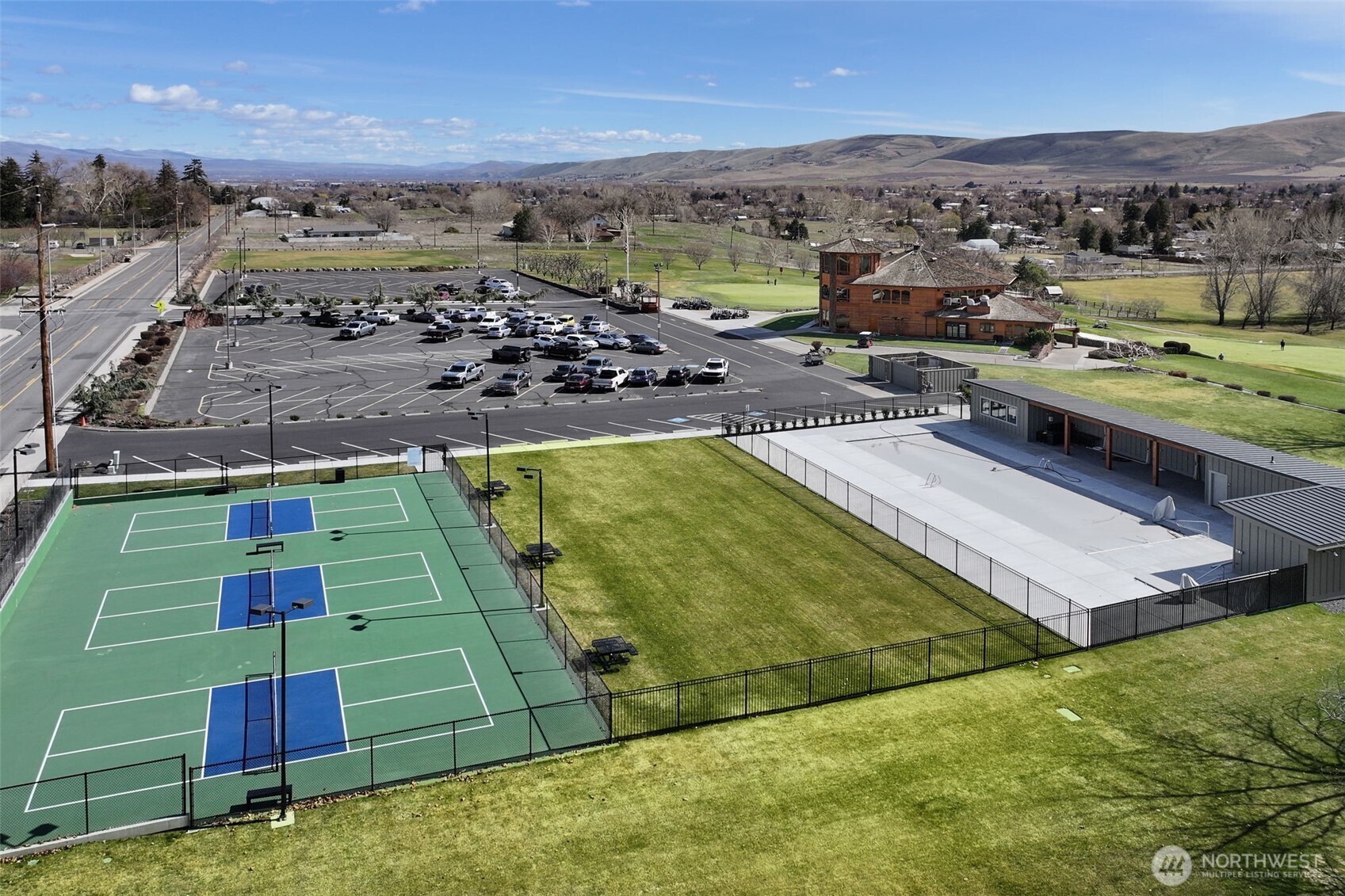 9503 Occidental Road Yakima, WA 98903 - Photo 36 of 40