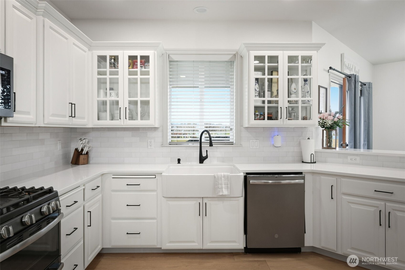 9503 Occidental Road Yakima, WA 98903 - Photo 10 of 40